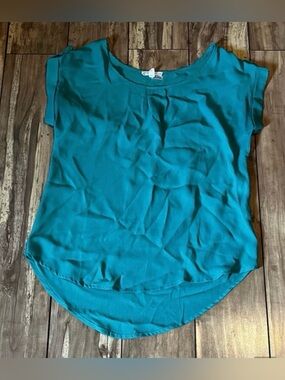 MINE  teal cuffed short-sleeve top size small